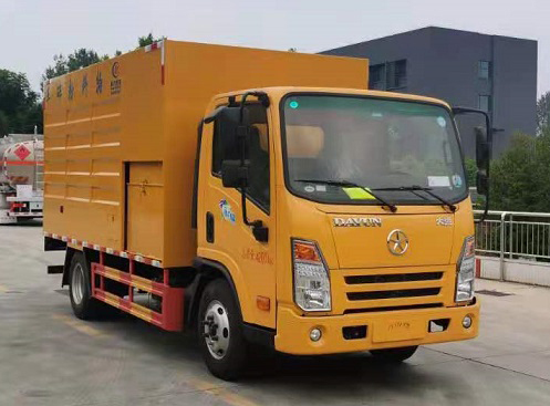 程力威牌CLW5040TWFCG6型物料粉碎车