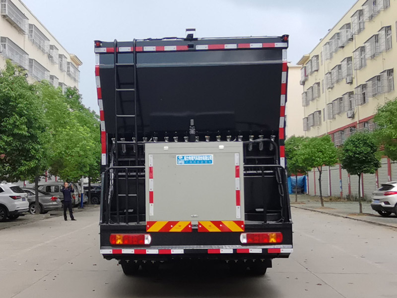 程力威牌CLW5310TFCWZ6型纤维同步封层车