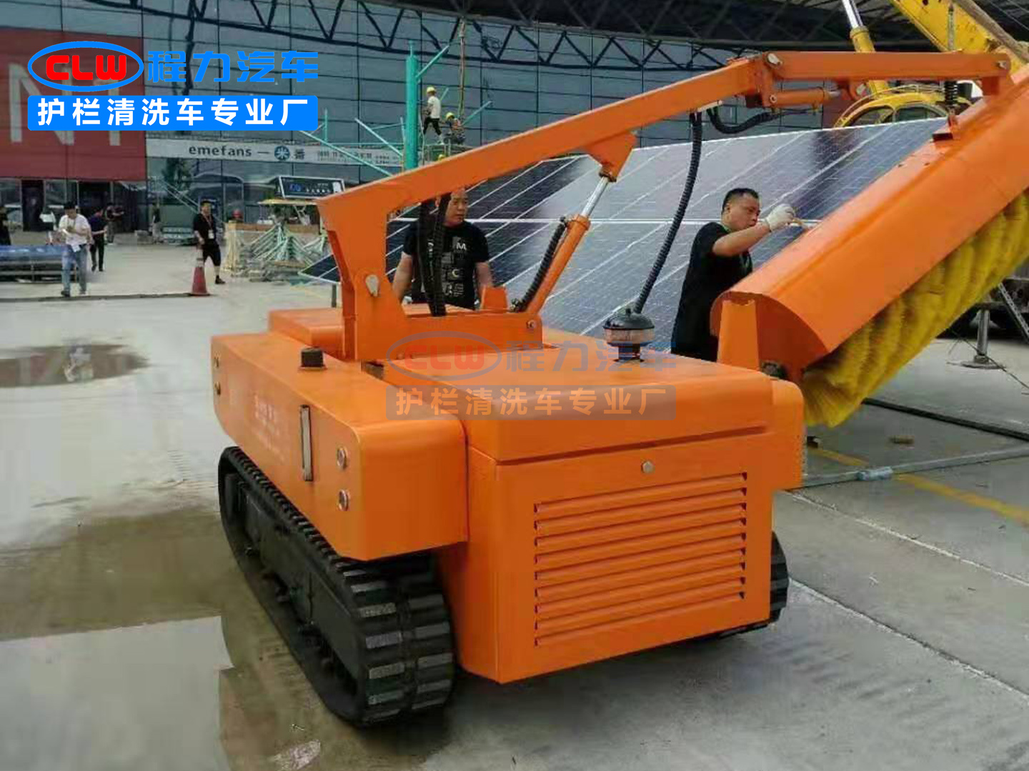 大阳能光伏板清洗车