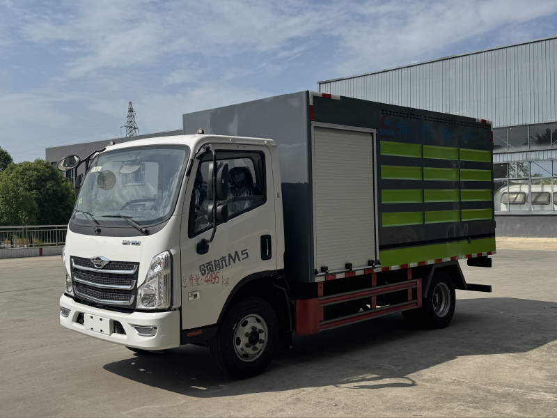 秸秆牧草粉碎车