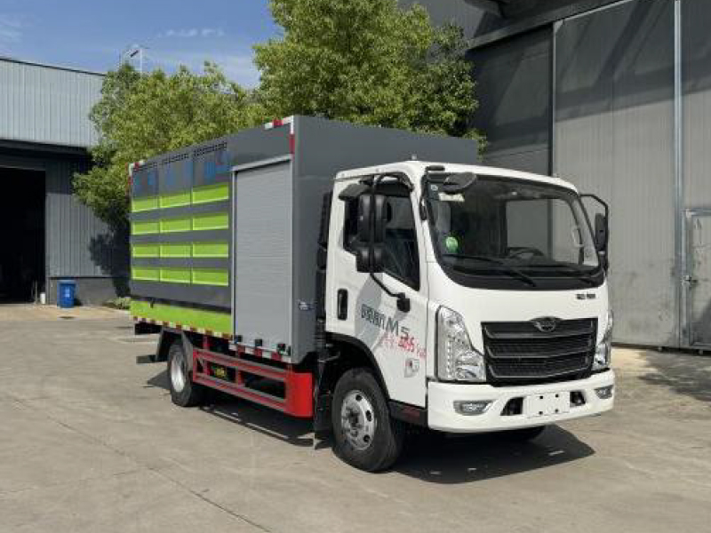 秸秆牧草粉碎车